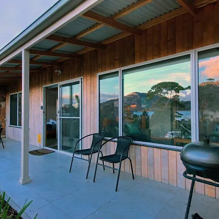 Freycinet Stone Studio 3 - Feldspar Coles Bay Exterior photo